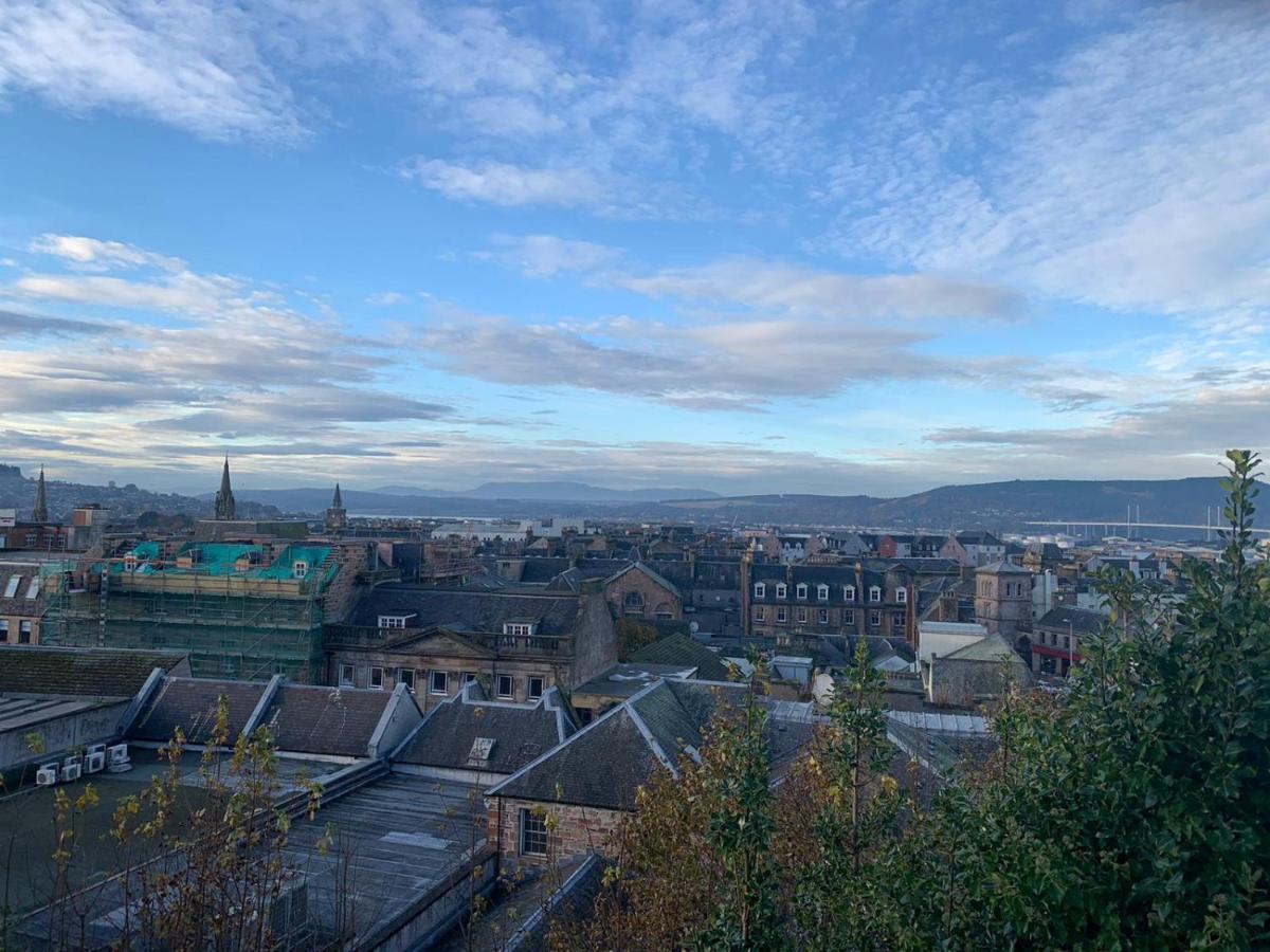 Hill House - Mews Town House, In A Quiet Private Close, In The City Centre Of Inverness. Экстерьер фото