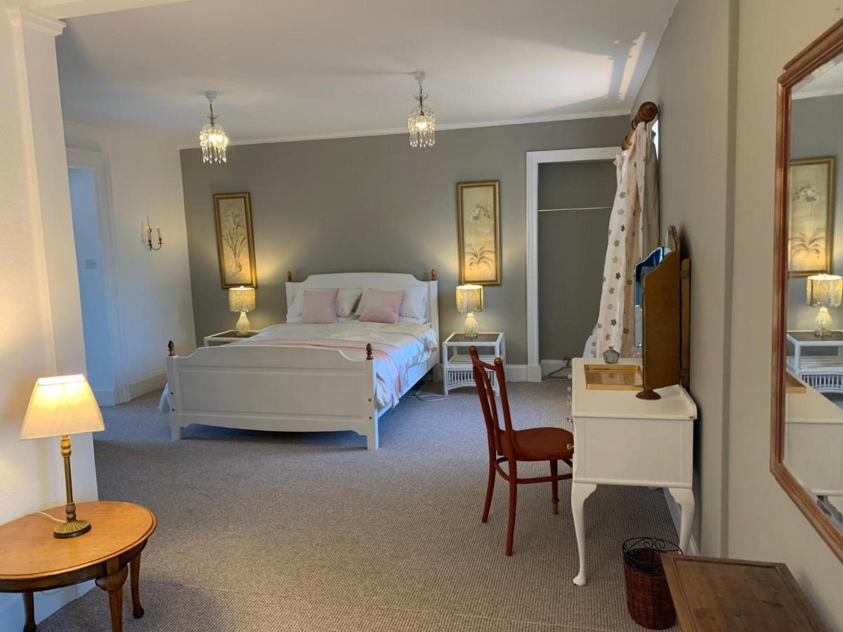 Hill House - Mews Town House, In A Quiet Private Close, In The City Centre Of Inverness. Экстерьер фото